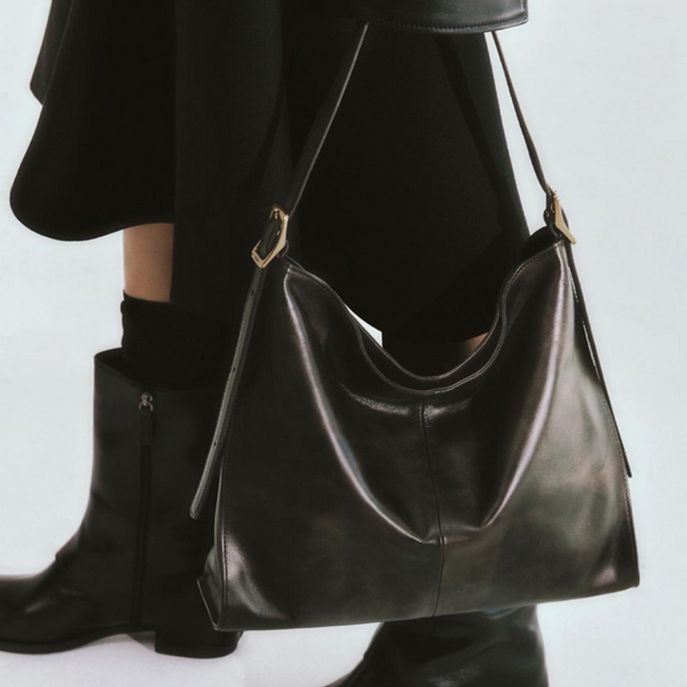 Atelier de LUMEN Arête bag, black leather shoulder bag